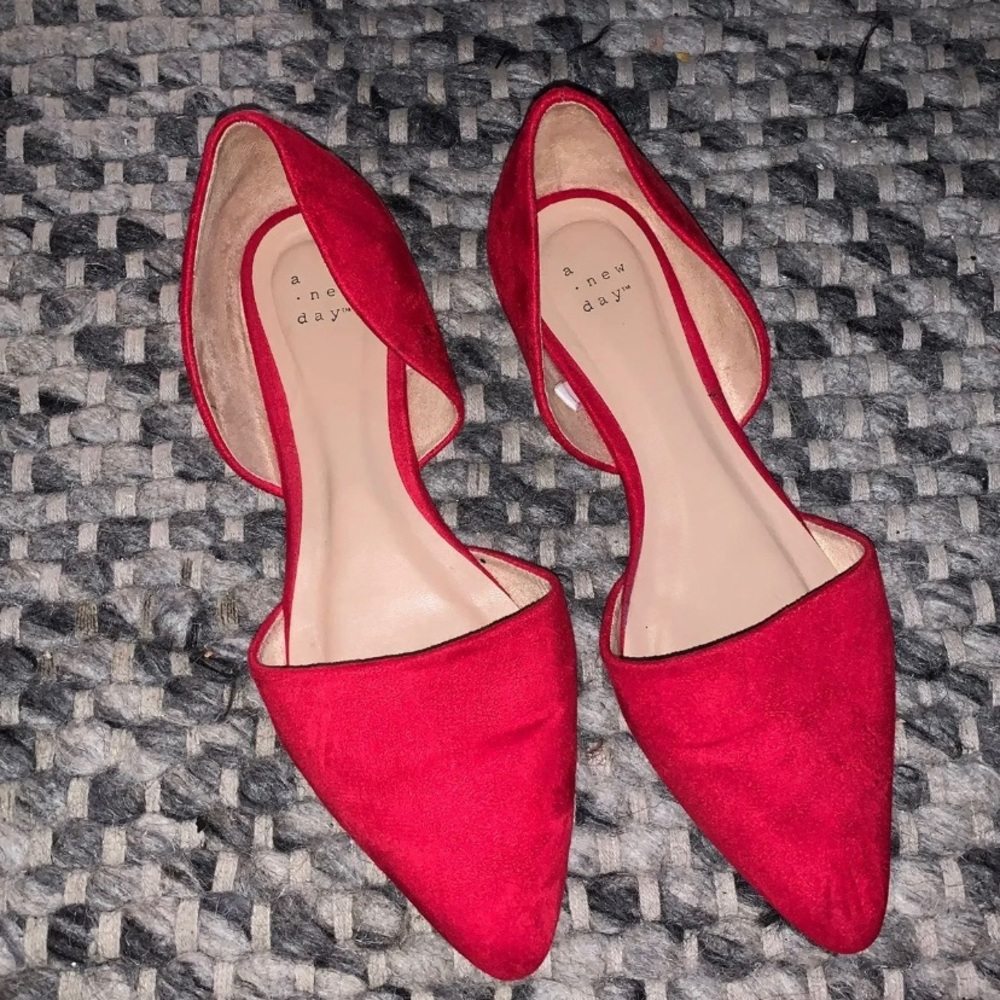 Size 9 women’s flats